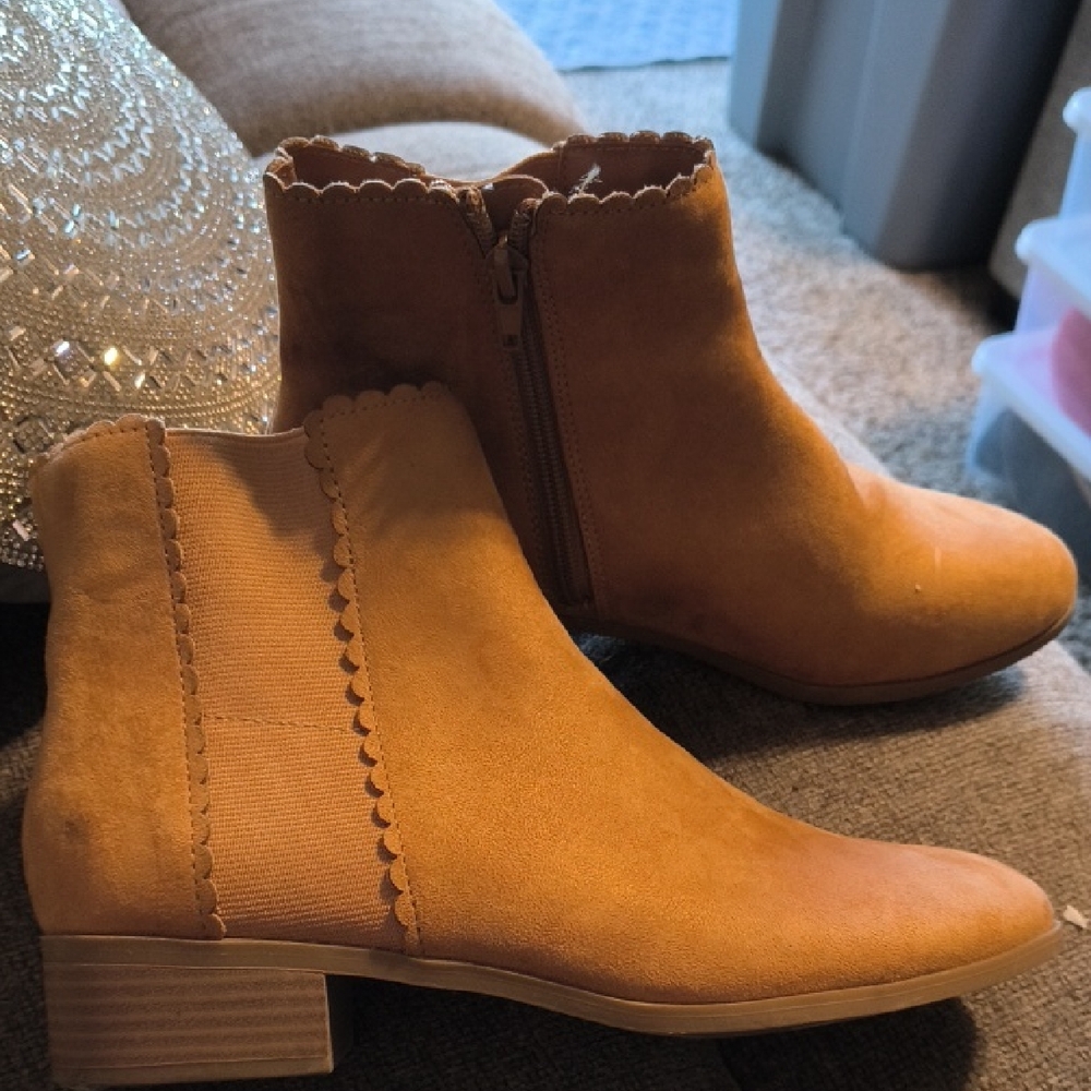Charter Club Scallop-Trim Suede Ankle Booties in Tan